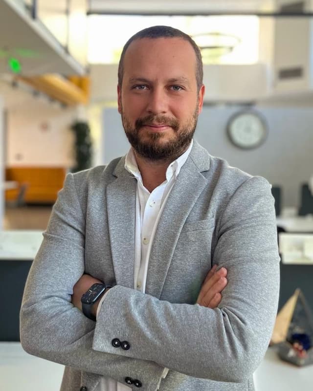 Kerem Öğüt